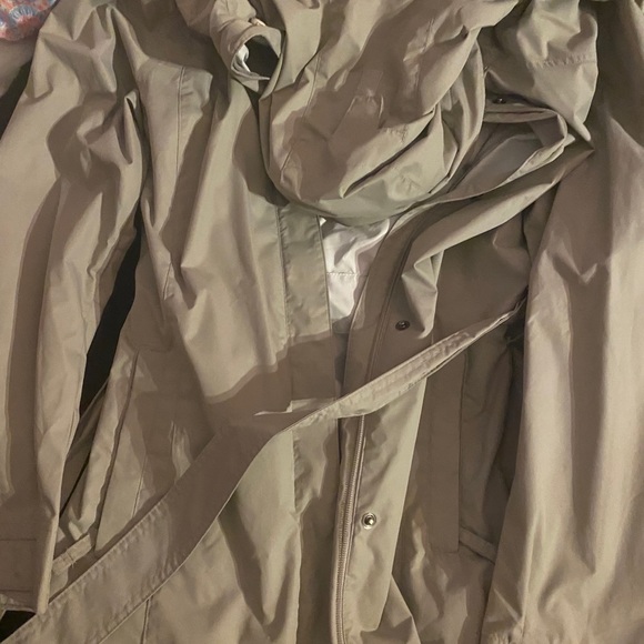 Columbia  trench raincoat - Picture 1 of 2